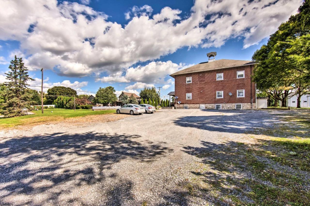 Dutch Country Schoolhouse Haven With Grill! Apartment Gap Exterior foto